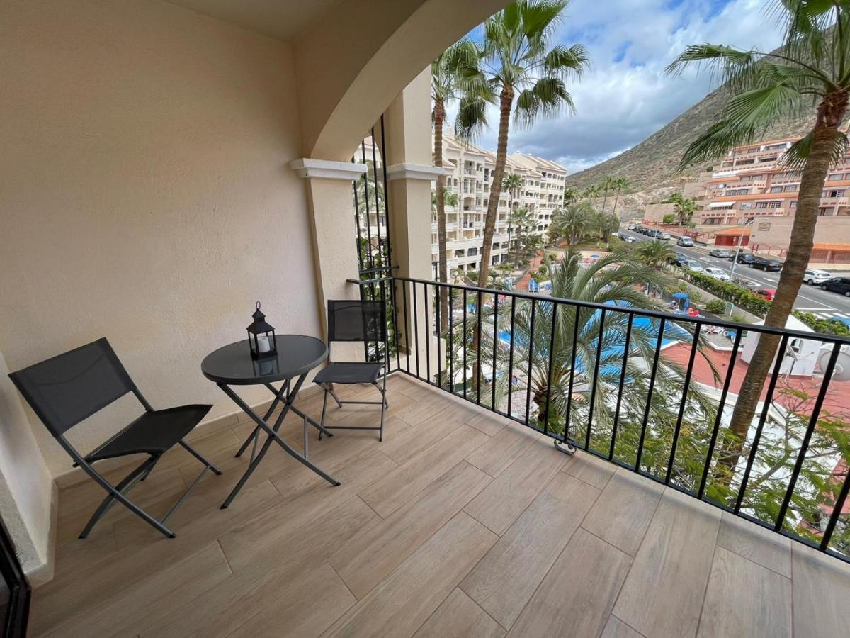 Castle Harbour Los Cristianos Beautiful Studio With Pool View Kültér fotó