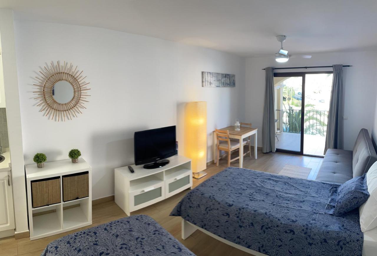 Castle Harbour Los Cristianos Beautiful Studio With Pool View Kültér fotó